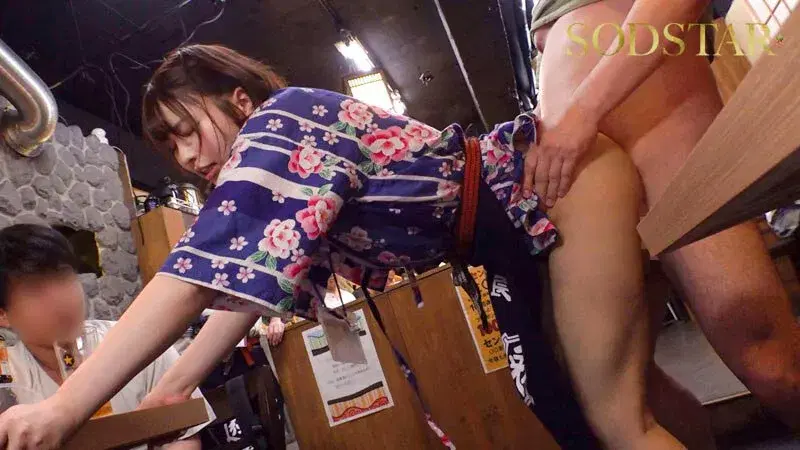 1START00437 たった千円で超ペロペロに…？！早い安い上手いで話題の即尺ヌキありセンペロ酒場に密着！SODSTAR×SENZ 唯井まひろ シーン11