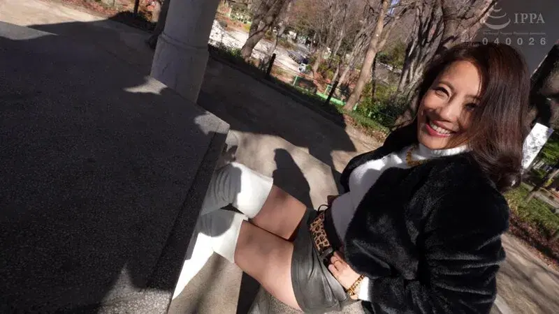 FSTU-10 淫乱ブーツ集団交尾 美脚、美顔、美女をザーメンSEX 多田有花 シーン2