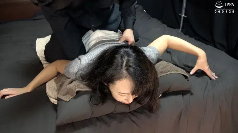 H_1416AD01824 「マッサージくすぐりでほたるさんの硬い体をほぐしながらくすぐったさをさらにアップ！」わかしラボ WAKA-065 海埜ほたる 2 シーン5