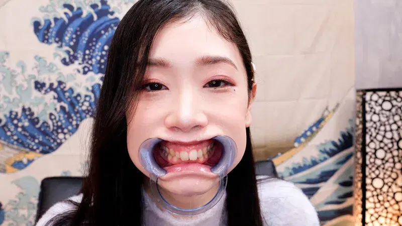 H_1798KIRM00035 ～喉奥姦通～ イラマチオ 小松杏 シーン1