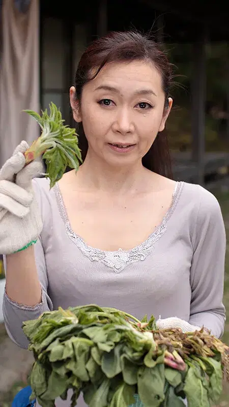 H_460MBMA00194 密かに欲求不満を抱えながら悶々と暮らしている 一見真面目な地方のおばさん 12人4時間3 シーン4