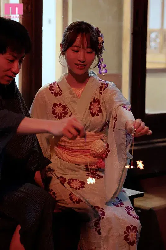 MIDA-535 生徒に合鍵を渡してしまった担任教師の僕と夏休みの間中出ししまくった禁断同棲生活 小野六花 シーン11