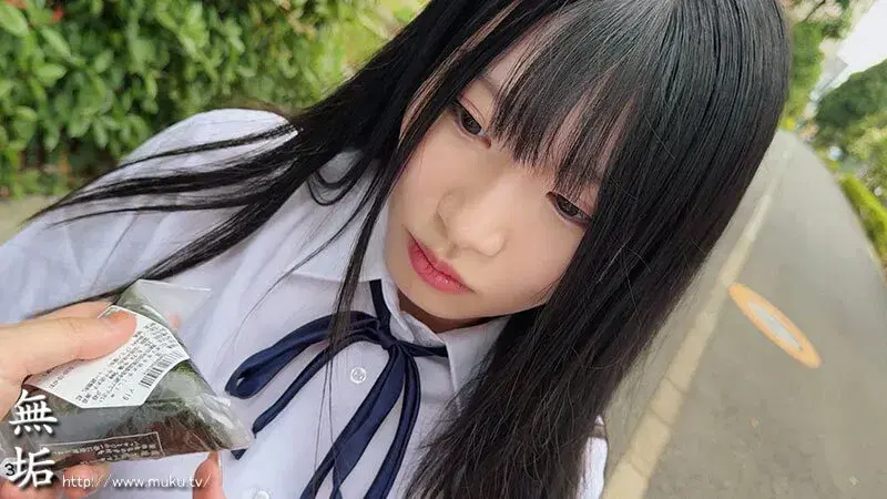 MUKD-562 クラスメイトの女子の弱みを握った人生で最も幸福な日。貧乏で、万引きして、犯●れる... 何も持たない不幸少女の悲惨すぎるド底辺搾取レ×プ。 白百合みなみ シーン1