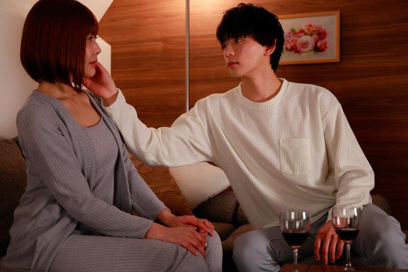 1SILKU00120 誘惑の眼差し シーン9