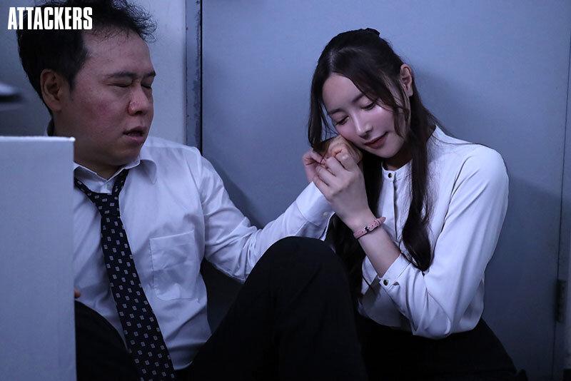 ADN-764 「僕のことなんて好きになるはずない…」 女性不信の僕を全肯定で認めてくれる美女に情けなさ丸出しで射精した日。 白峰ミウ シーン9