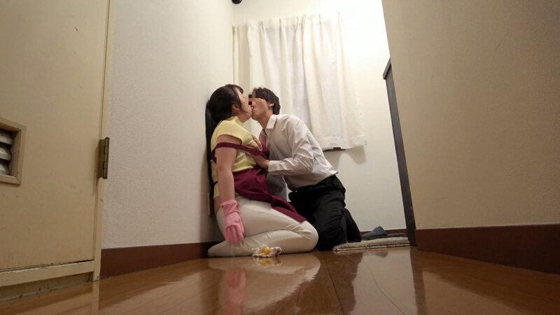 H_1787BDST00076 我慢できない…玄関セックス 扉一枚隔てた向こうは外。ムチムチの家政婦にセクハラ 玉木くるみ シーン1